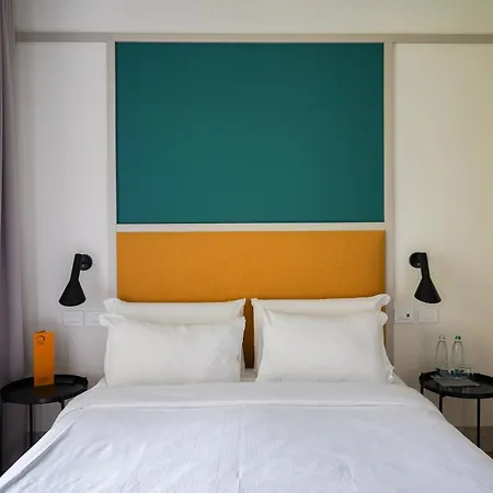Almana Guest house *